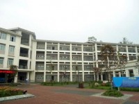 五冶技工大学