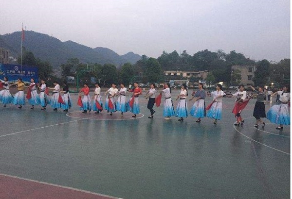 柳州市医药学高等专科附设适中卫生职业学校网站网址 柳州市医药学高等专科附设适中卫生职业学校网站网址