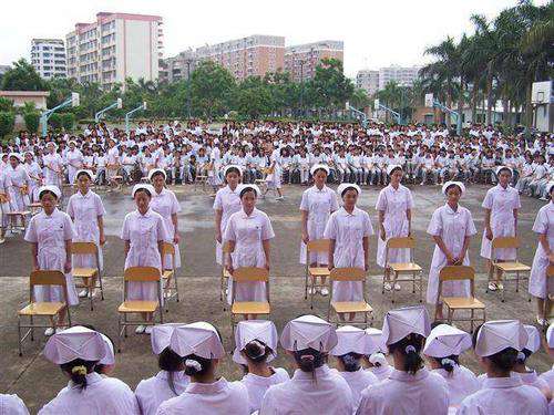 广西省什么大学开办有车辆应用与检修技术专业院校