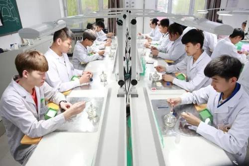 成都郫县期待职业技术学校寝室标准如何