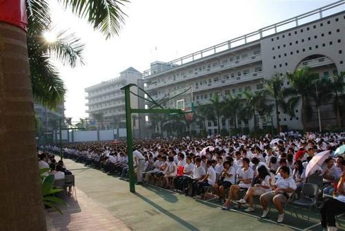 成都市成医第一附设卫生学校如何、院校怎么样的有关文章推荐