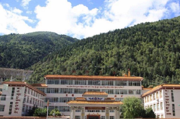 山东省莱阳卫生学校2021年招生章程 山东省莱阳卫生学校2021年招生章程