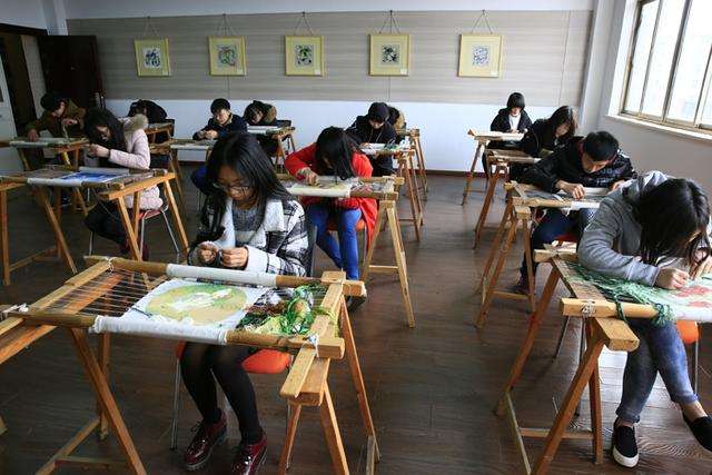 青岛工业技术学校2022年招生简章 青岛工业技术学校2022年招生简章