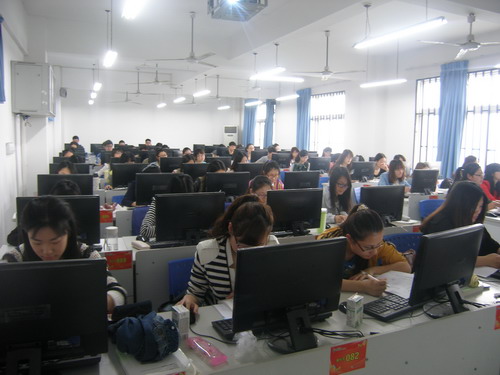 成都中专哪里比较好？