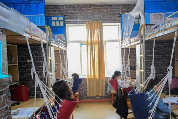 重庆航运旅游学校地址在哪里? 重庆航运旅游学校地址在哪里?