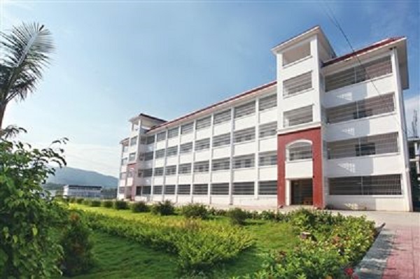 延安高中毕业于中专 延安高中毕业于中专