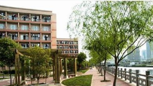 陕西渭南商贸技工学校2021年招生分数线 陕西渭南商贸技工学校2021年招生分数线