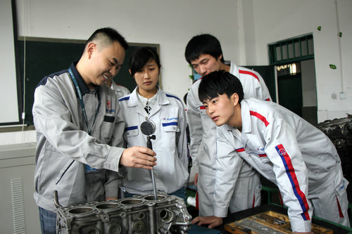 怀化职业学校2021年报考条件、招生要求、招收目标 怀化职业学校2021年报考条件、招生要求、招收目标