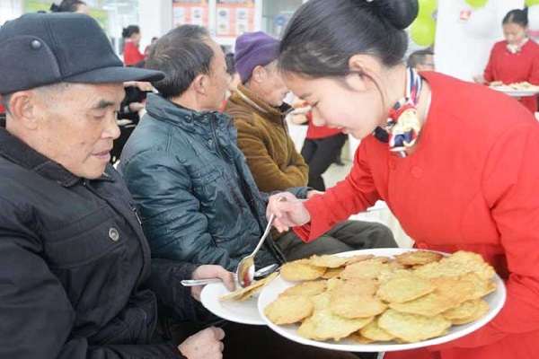 江苏女生学铁路学校有前途吗？