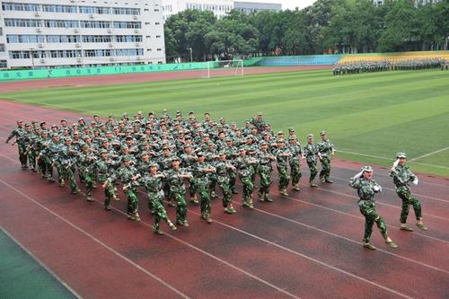 南京读中专需要什么条件？