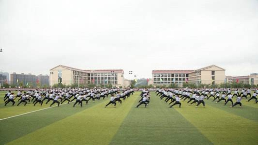 广东省2021年配有汽车维修学校的公立大专学校