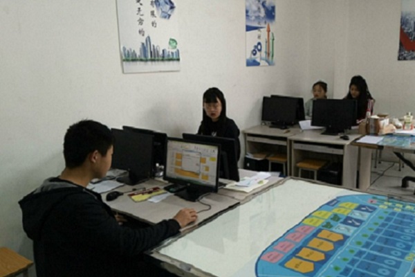 西安电力工业学校学费