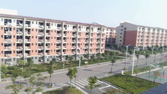 黄岩二职业技术学校地址在哪里？