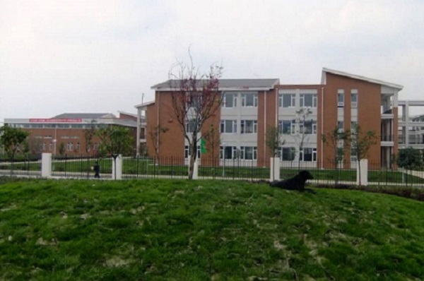 云南经贸外事学校网站