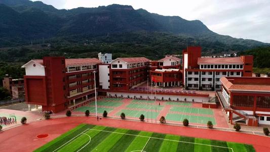 贵州省2022年中专学校有哪些专业合适男孩儿